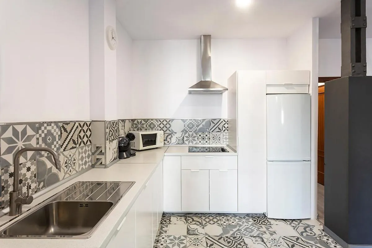 Pelicano Urban Apartment Seville 0*,